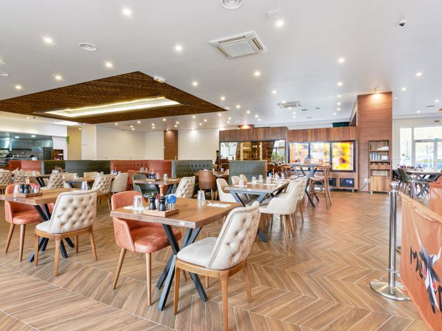 Lokkum Steakhouse 78 16242624_lokkum_steakhousse__2.jpg